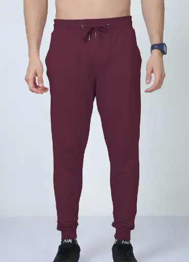 Elevate Men's Maroon Joggers